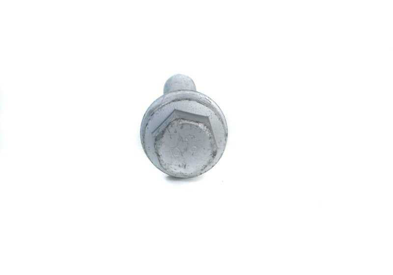 Tornillo hexagonal con brida OEM 31106770256 para BMW E60, E61, F07, F10, F11, F18, G30, G31, G60, G61, G90, E63, E64, F06, F12, F13, G32, E65, E66, F01, F02, F04, G11, G12, G70, G14, G16, G05, G06, G07, G09. Original BMW.