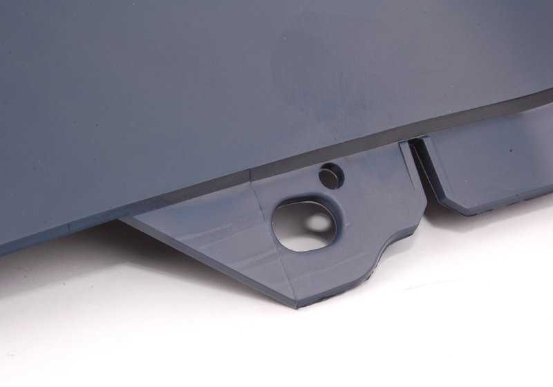 Impressão do difusor traseiro OEM 51127897215 para BMW E60, E61 (520D com motores M47 e N47, mudança manual/automática). Compatível entre 2005 e 2009. BMW original.
