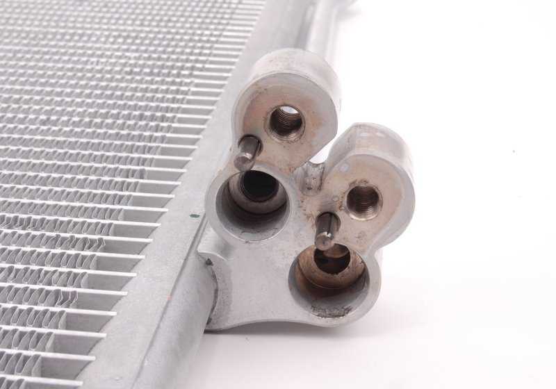 Air conditioning condenser with dryer for BMW E70, F15, E71, F16 (OEM 64509239992). Original BMW.