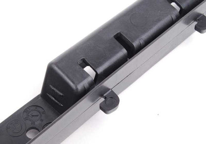 Left side support of the front bumper OEM 51118223247 for BMW 7 E65 Series (730d, 730i, 735i, 740d, 745i, 760i). Original BMW piece.