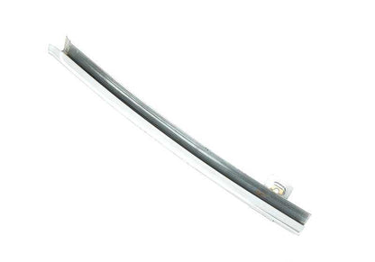 Guía de ventana derecha OEM 51328146244 para BMW E36. Original BMW.