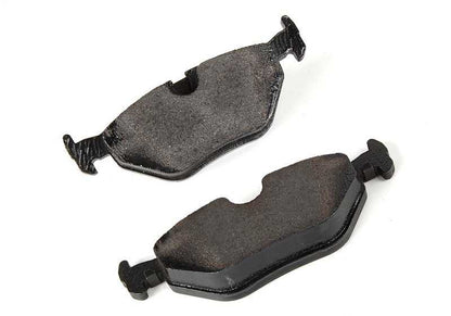 REM -Reparatur von Bremsbelägen ohne Asbest für BMW 5 E39 -Serie (OEM 34216761281). Original BMW.