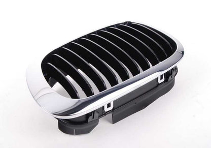Rejilla embellecedora izquierda OEM 51138208683 para BMW E46. Original BMW.
