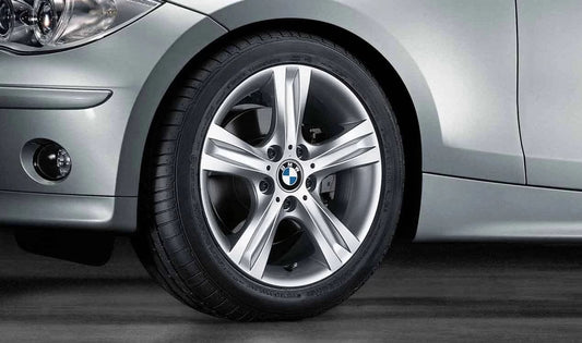 Aluminiumräder Star Design 262 OEM 36116779793 für BMW E81, E82, E87, E88. Original BMW