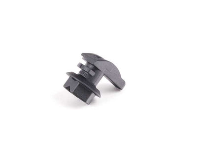 OEM clip 64316933306 for BMW E60, E60N, E61, E61N, E63, E63N, E64, E64N, E70, E70N, E71, E72. Original BMW replacement.