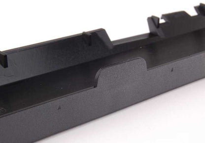 Oberkanalkanal OEM 12527532269 für BMW E81, E82, E87, E88, E90, E91, E92, E93, E84, E85. Original BMW.
