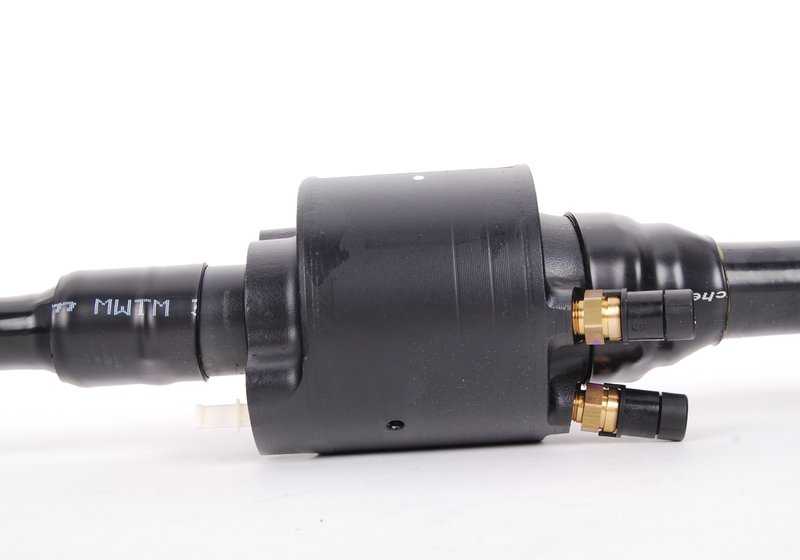 Barra estabilizadora activa OEM 37116775205 para BMW F07, F10, F11, F06, F12, F13, F01, F02. Original BMW.