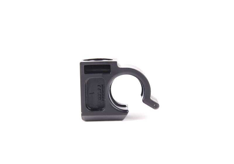 Abrazadera de fijación OEM 35511161876 para BMW (Modelos compatibles: E36, E39, E38, F02, F04, E70, F15, F85, E71, E72, F16, F86, Z3, E85, E86, E89, E52, R60, R61). Original BMW.