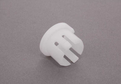 Casquillo de eje OEM 23110530904 para MINI R50, R52, R53. Pieza original MINI. Repuesto usado en el interior del cambio de marchas, compatible con modelos Cooper y One con cambio manual o automático.