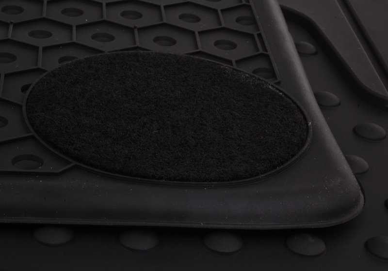 Schede originali BMW in gomma BMW OEM 51472243908 per mini R55 R56 R57 R58 R59. Resistente all'acqua e facile da pulire