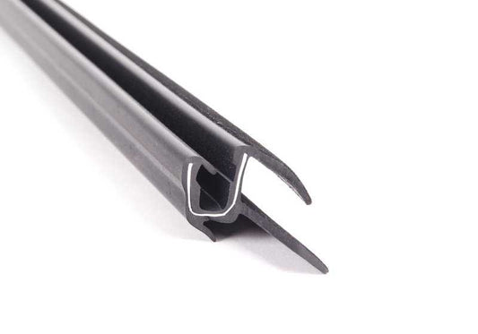 Cubierta interior derecha OEM 51348194704 para BMW E46. Original BMW.