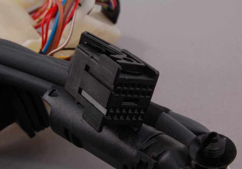 Cableado del motor y módulo de transmisión OEM 12517506794 para BMW E46 (320i, 323i, 325i, 328i, 330i). Original BMW.
