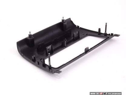 Adorno del soporte funcional central salpicadero OEM 51456976846 para BMW Serie 1 E81, E82, E87 LCI, E88. Original BMW.