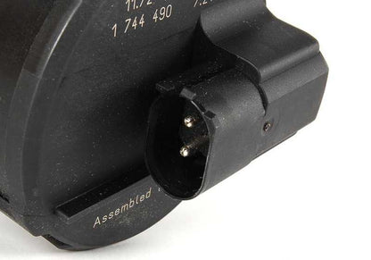 Bomba de aire secundaria OEM 11721744490 para BMW E36. Sistema anticontaminación. Original BMW.