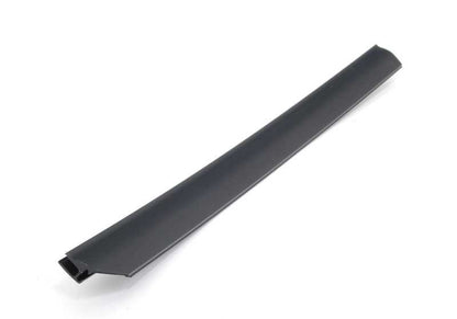 Embellecedor lateral izquierdo OEM 51361922165 para BMW E30. Pieza original BMW.