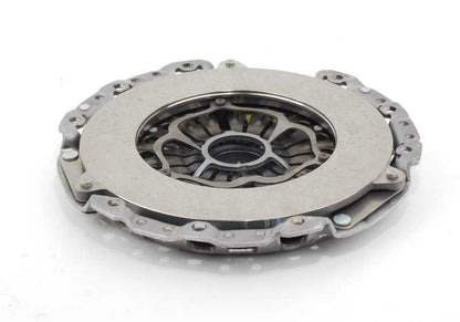 OEM full clutch kit 2121282667 for BMW E46. It includes all the necessary components (disc, maza and bearing). Diameter 240mm. Original BMW.