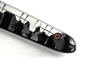 Reposabrazos delantero izquierdo Titan II negro OEM 51417049681 para BMW E46 {316Ci, 318Ci} compatible con modelos fabricados entre 1999 y 2006. Repuesto original BMW.