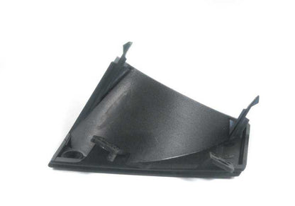 Embellecedor derecho antiniebla OEM 63176906428 para BMW E39. Pieza original BMW.