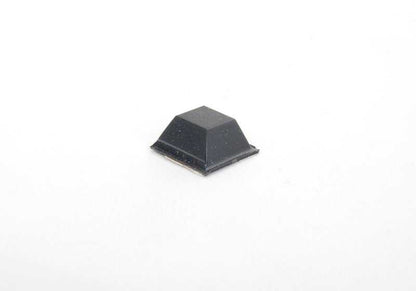 Tope de goma OEM 51318216471 para BMW E39, E52, E53. Pieza original BMW para montaje en molduras o cristales, mejora el ajuste y evita vibraciones. Compatible con varios modelos de la serie 5 y X5. Original BMW.