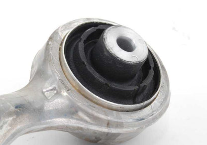 Tirante con cojinete de goma derecho para BMW E82, E90, E92, E93 (OEM 31102283576). Original BMW.