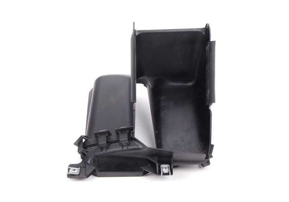 Conducto de aire para enfriador de aceite motor delantero derecho OEM 51748046326 para BMW E82, E88. Original BMW.