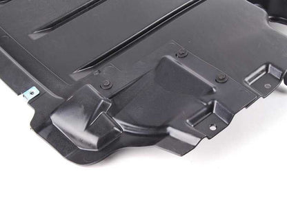 OEM 51758046494 Coperchio protettivo motorio per BMW E82. BMW di riserva originale. Ideale per proteggere il vano motore sporco e possibili danni.