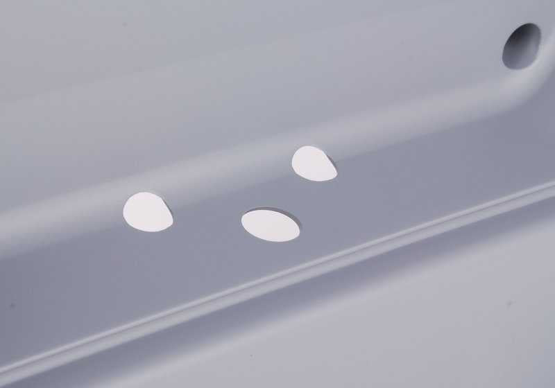 Revestimiento interior maletero inferior OEM 51498259952 para BMW E39. Original BMW.