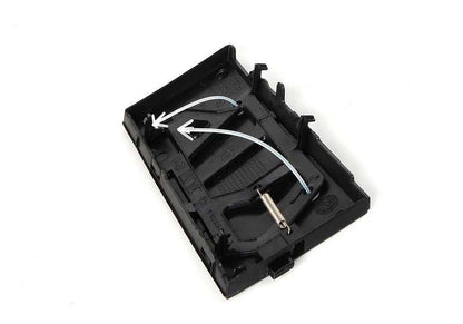 Couverture droite OEM 51111946496 pour BMW E34. BMW d'origine.