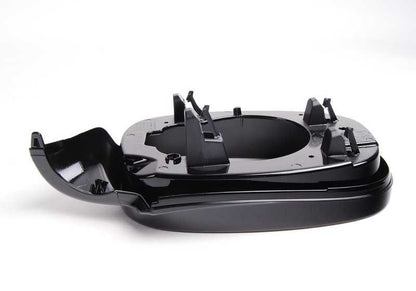 Soporte izquierdo para retrovisor exterior Shadow-Line OEM 51167220561 para BMW E81 {116d,116i} compatibles. Original BMW.
