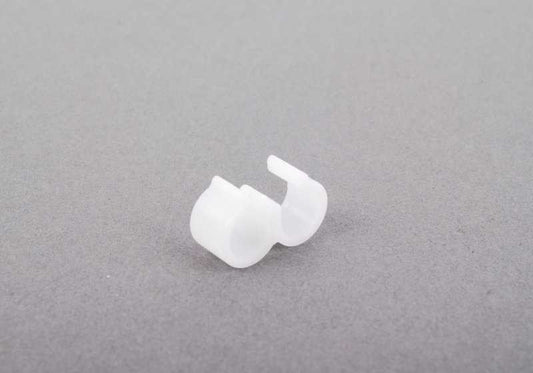 Soporte sujetacables OEM 12421284411 para BMW F87, E21, E30, E36, E46, E90, E92, E93, F80, F82, F83, E12, E28, E34, E60, E61, F10, G30, E24, F06, F12, F13, E23, G11, G12, E31, Z3, E52. Original BMW.
