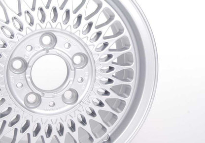 Llanta de aleación 17" estilo de radios cruzados OEM 36121180448 para BMW E31. Original BMW.