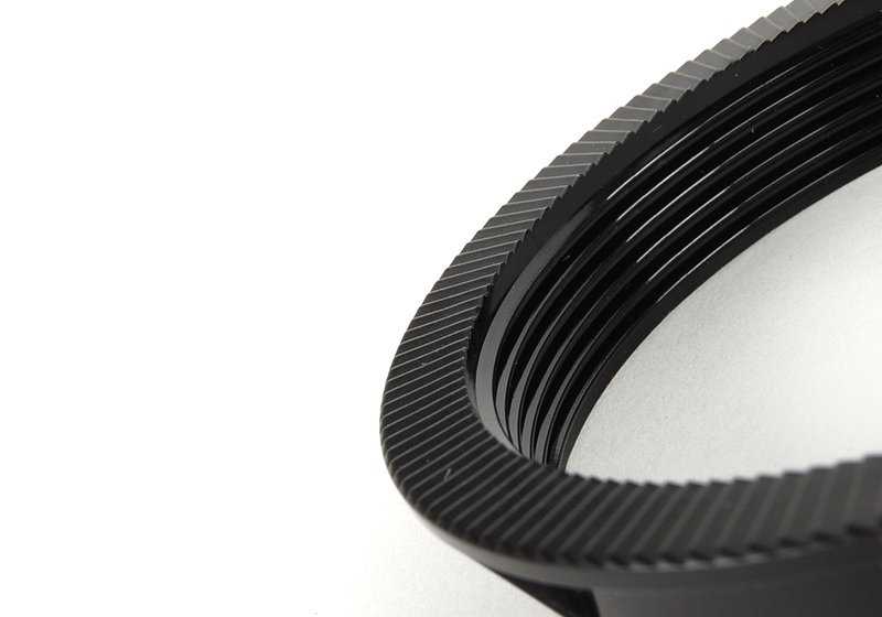 Anillo roscado altavoz OEM 65138360690 para BMW E36, E46, E60, E61, E63, E64, E65, E66, E53, E70, F15, Z3, E52. Original BMW.