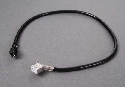 Cable de conexión para cargador de CD OEM 61126904074 para BMW E46 {316i, 316Ci} en todas sus versiones y configuraciones. Longitud de 590mm. Original BMW.