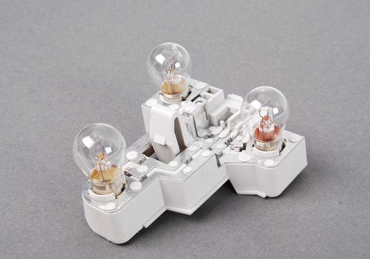 OEM portatile posteriore sinistro 63218368761 per BMW 3 E46 (316i, 318d) tutti i modelli compatibili. Sostituzione BMW originale.