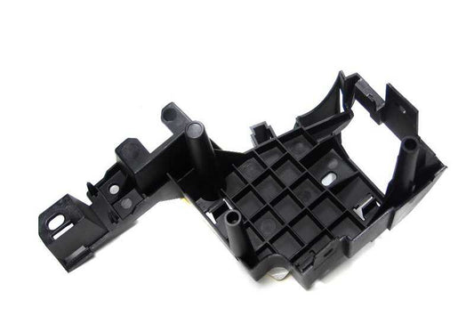 Supporto base OEM 51478237134 per BMW E46 {316i, 318d} con trasmissione manuale e automatica. Compatibile con Ax31, Ax32, Ax41, Ax42, Ex31, Ex32, Ex42, Ex41, EL51, EL71. BMW originale.