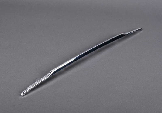 Embellecedor izquierdo salpicadero OEM 51118226558 para BMW E39. Original BMW.