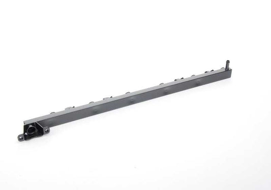 Tubo di iniezione OEM 13531717073 per la serie BMW 3 E30 e 5 serie E28. BMW originale.