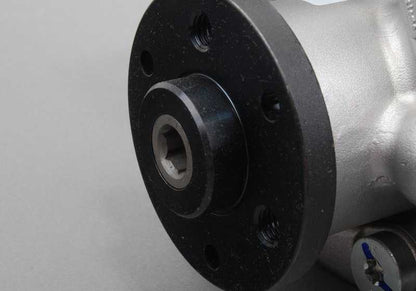 Bomba de dirección asistida OEM 32416779245 para BMW E82, E88, E90, E90N, E91, E91N, E92, E92N, E93, E93N. Original BMW.
