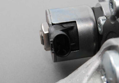 Bomba de dirección asistida OEM 32416779245 para BMW E82, E88, E90, E90N, E91, E91N, E92, E92N, E93, E93N. Original BMW.