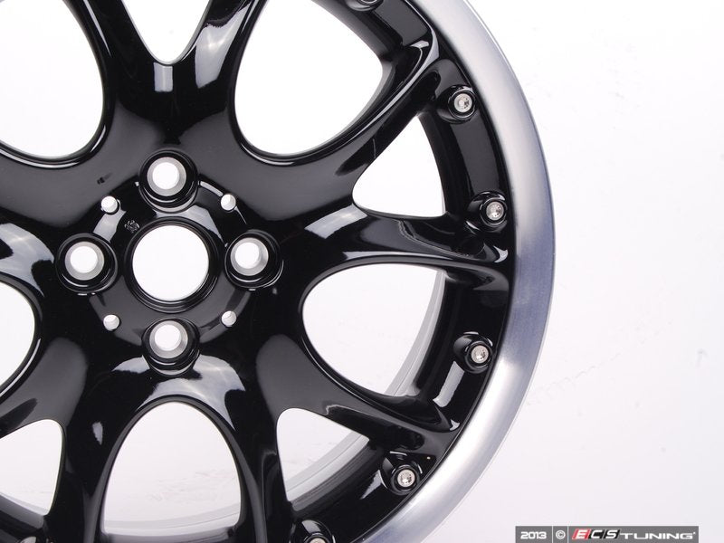 Cerchio in lega 7Jx17 ET48 nero (2 pezzi) OEM 36116787710 per MINI R50, R53, R56, Clubman R55, Cabrio R52/R57, Coupé R58, Roadster R59... e altro ancora. MINI originale.