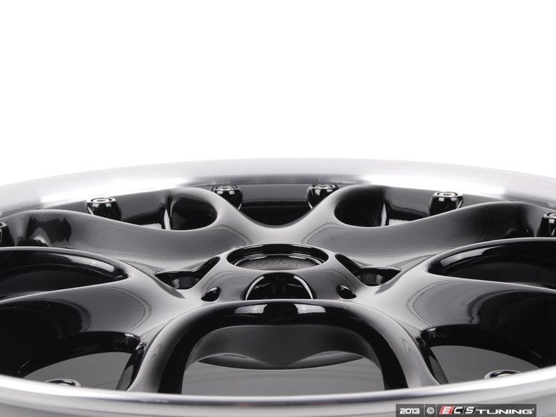 Cerchio in lega 7Jx17 ET48 nero (2 pezzi) OEM 36116787710 per MINI R50, R53, R56, Clubman R55, Cabrio R52/R57, Coupé R58, Roadster R59... e altro ancora. MINI originale.