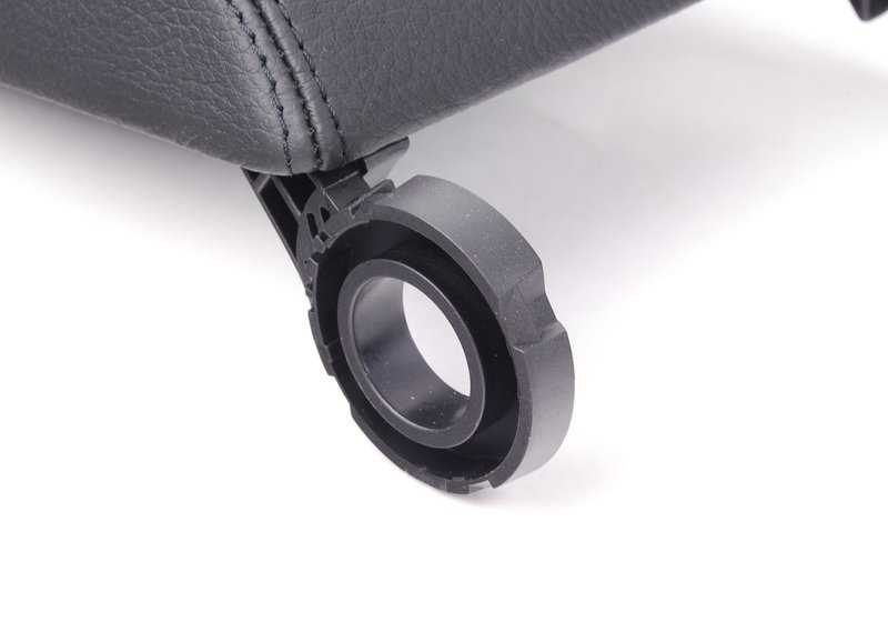 Tapa reposabrazos central de cuero negro OEM 51169202350 para BMW E88. Repuesto original BMW.