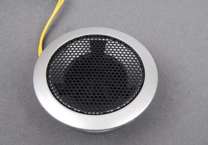 Altavoz agudo OEM 65137838901 para BMW E91, E92, E93, E63 y E64. Compatible con sistema de sonido Individual Audio. Repuesto original BMW.