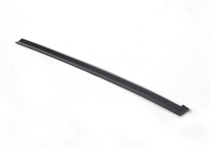 Cubierta derecha para varios modelos/series de BMW (OEM 51368399228). Original BMW.