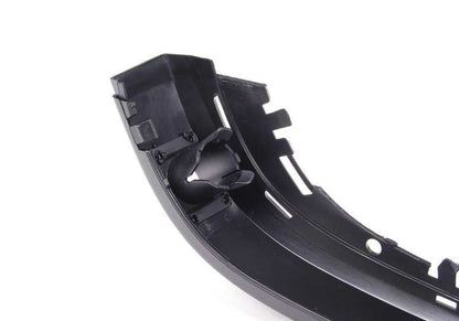Moldura trasera izquierda OEM 51128169685 para BMW Serie 7 E38 (725tds, 728i) con cambio automático o manual. Años 1995-2001. Original BMW.