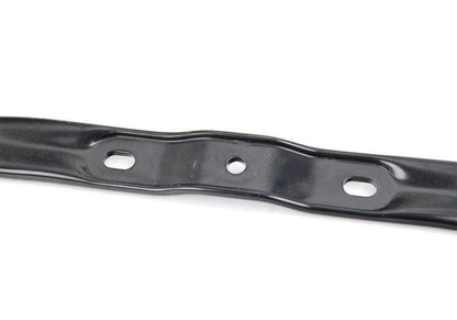 OEM 51717063833 Cingcio anteriore per BMW Z4 E85, E86 (2.0i, 2,2i, 2,5i) con motori N46 e M54. Compatibile con versioni manuali e automatiche. BMW originale.