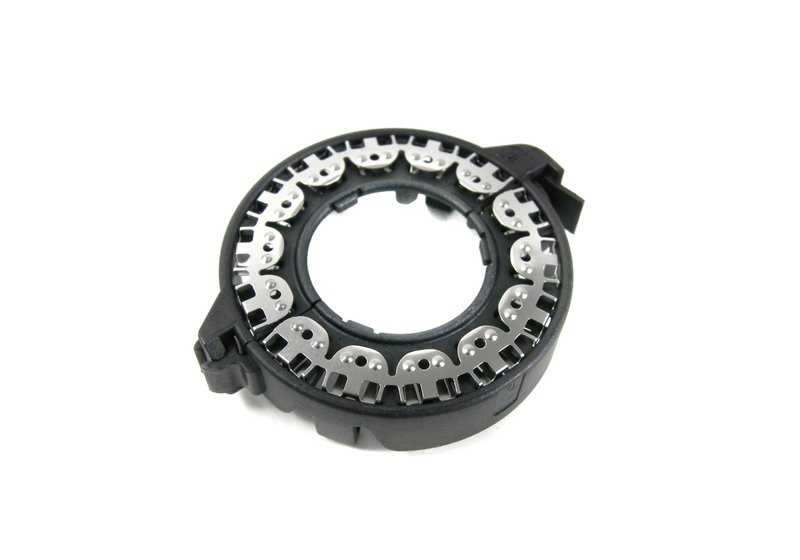 Portabombillas para lámpara xenón OEM 63117162087 para BMW F20, F21, E60, E61, F07, F10, F11, F18, E65, E66, E70, E71, E72, E89. Compatible con faros de xenón. Original BMW.