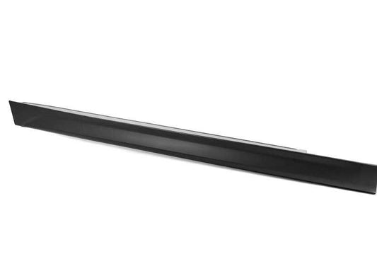 Faldón lateral derecho imprimado OEM 51778056580 para BMW F30, F31 (todos los modelos: 316d con motores N47T y B47K, cambio manual y automático, tracción trasera, de 2012 a 2018). Original BMW.