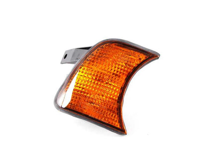 Luz intermitente derecha para BMW E34 (OEM 63131384034). Original BMW