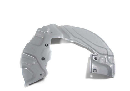 Protector guardapolvo delantero izquierdo OEM 34116777835 para BMW Serie 7 E65 {730d, 730i, 735i} (2001–2008). Compatible con versiones con motor diésel y gasolina. Original BMW.